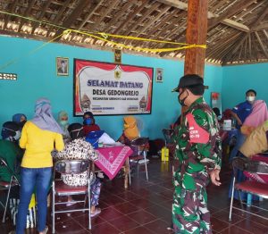 Vaksinasi Covid-19 Mendapat Pendampingan Dan Pengawasan Protkes Dari Babinsa