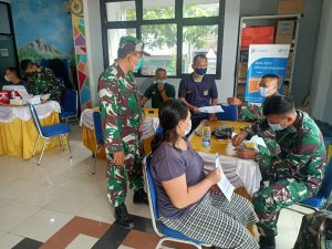 Dalam Rangka Percepatan Vaksinasi Nasional Koramil 02/TB Gelar Serbuan Vaksinasi di Kelurahan Kalianyar