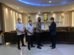 Kedubes Korea Selatan Apresiasi Polres Metro Jakarta Barat Atas Respon Cepat dan Tanggap Dalam Menangani Laporan Kehilangan Anak (WNA) Asal Korea Selatan