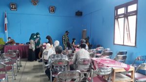 Deteksi Penyakit Tidak Menular, Lansia Desa Geneng Dicek Kesehatan