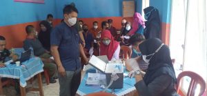 Koramil 06/Cakung Gelar Serbuan Vaksinasi Sisir Warga Untuk Vaksin