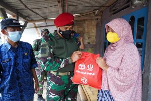 Danjen Kopassus Tinjau  Serbuan Vaksinasi, Bagikan 1000 Sembako dan Tanam 10.000. Mangrove di Serang