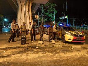 Cegah Penyebaran Covid-19, Babinsa Koramil 02/TB Bersama Tiga Pilar Gelar Patroli Wilayah