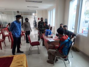 Danramil 02/TB Pantau Serbuan Vaksinasi TNI Dari Kodim 0503/JB