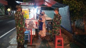 Kodim Sragen – Koramil Karangmalang Intensifkan Patroli Prokes PPKM Level 2