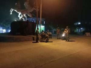 Babinsa Juga Sampaikan Sosialisasi Kepada Warga Saat Malam Hari