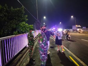 Koramil 04/PG Bersama EMPAT PILAR KEC. PULOGADUNG Gelar Operasi Cipta Kondisi Penegakan Pergub DKI Jakarta NO. 3
