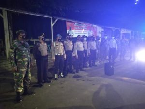 Patroli Wilayah Babinsa Koramil 02/TB Ciptakan Rasa Aman Serta Antisipasi Penyebaran Covid-19 di Wilayah Binaan