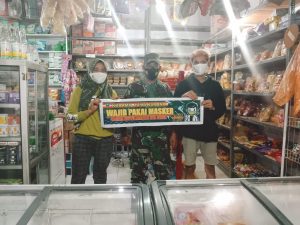 Babinsa Koramil 14/Jatisrono Terus Berikan Himbauan Protkes Kepada Warga