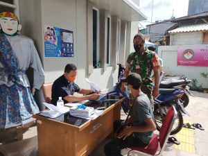 Serbuan Vaksinasi TNI Dari Kodim 0503/JB Digelar Koramil 02/TB, 71 Orang Tervaksin