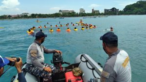 Posal Pangandaran Lanal Bandung Bekerjasama Dengan Dispora Provinsi Jawa Barat Gelar Latihan Water Resque