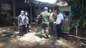 Sinergitas 3 Pilar Susuri Perkampungan Cek dan Awasi Prokes Warga