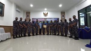 Komandan Lanal Bandung Terima Penyerahan Penetapan Aset Tanah Hibah dari Ahli Waris Raden Moelya Wiranata Kusumah