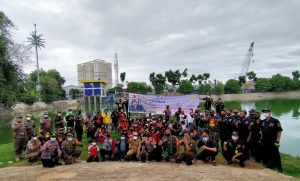 Antisipasi Banjir, Polsek Cengkareng Menggelar Latihan Bersama 3 Pilar dan Ormas Sekecamatan