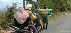 Tingkatkan Disiplin Pemakaian Masker, Koramil 23/Karangtengah Rutin Gelar Operasi Gakplin Protkes