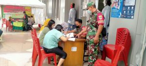 Percepatan Vaksinasi Nasioanal Koramil 02/TB Gelar Serbuan Vaksinasi TNI dari Kodim 0503/JB