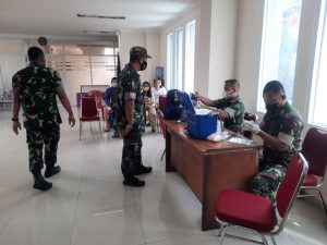 16 Orang Tervaksin Dalam Serbuan Vaksinasi TNI Yang Digelar Koramil 02/TB
