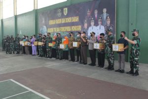 Akademi TNI Beserta Forkopimda Kabupaten Wonogiri Gelar Baksos Donor Darah Dan Serbuan Vaksinasi