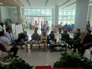 Babinsa Koramil 02/TB Hadiri Kegiatan Khitanan Masal Yang Digelar Yayasan Al Sondi di Kel. Kalianyar