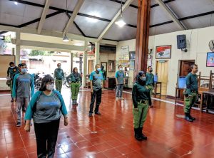 Babinsa Bersama Perangkat Kelurahan Laksanakan Senam Dilanjutkan Pembinaan PBB Kepada Linmas