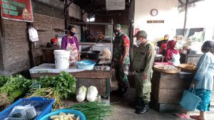 Serda Mujono Aktif Laksanakan Pengecekan Penerapan PPKM Level 2 Di Pasar Joglo