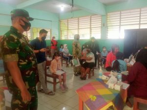 Koramil 05/Kramatjati Bersama Nakes Kembali Gelar Vaksin Usia Dini 6-11 Tahun