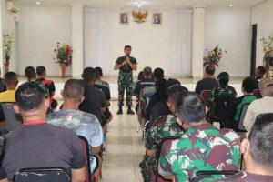 Danrem Berikan Pengarahan Kepada Para Prajurit dan PNS Korem 051/WKT