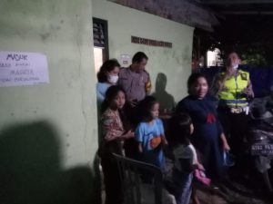 Polsek Tambelang Gelar Kegiatan Monitoring dan Pengamanan Misa Tahun Baru Jemaat GPDI