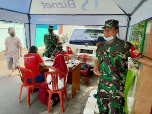 32 Orang Tervaksin Dalam Kegiatan Serbuan Vaksinasi TNI Koramil 02/TB di Kelurahan Jembatan Besi