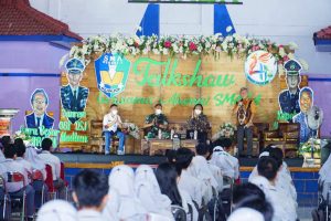 Talk Show di SMAN 1 Nganjuk, Danrem 081/DSJ Ingatkan Ancaman Disintegrasi Bangsa Saat Ini