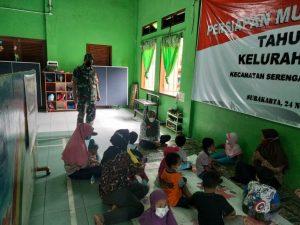 Pantau PTM, Sertu Sarmin Kawal Prokes Secara Ketat