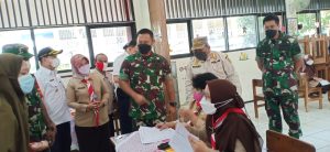 Dandim 0505/JT Dampingi Pangdam Jaya Giat Vaksinasi Usia 6-11 Tahun