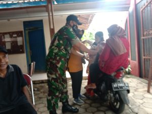 Babinsa Boto Dampingi Pemberian Vaksin Kepada Warga Binaan
