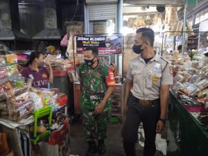 Himbauan Prokes Terus Dilakukan Babinsa Guna Mencegah Penyebaran Virus Varian Baru Omicron