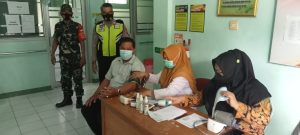 Pelayan Publik Dan Perangkat Desa Se-Kecamatan Batuwarno Terima Vaksin Booster