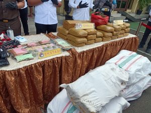 Pemusnahan Ratusan Kilogram Barang Bukti Narkotika di Mapolres Jakarta Barat