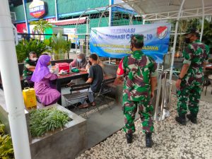 Koramil 03/Sukmajaya Berkolaborasi Dengan Kafe Tulodo Gelar Serbuan Vaksinasi