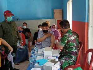 Tingkatkan Imunitas Tubuh, Koramil 06/Cakung Gelar Vaksin Booster di 2 Tempat