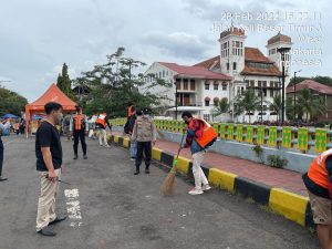 Petugas Gabungan 3 Pilar Tamansari Menggelar Operasi Yustisi di Hari Libur
