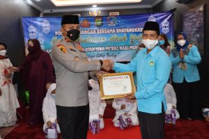 Peringati Isra Mi’raj Polsek Kembangan Jakarta Barat, Bersama Bhayangkari Berikan Santunan Anak Yatim Piatu