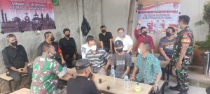 Komsos Babinsa Koramil 01/Jatinegara Ngopi Bareng di Kampung Pancasila