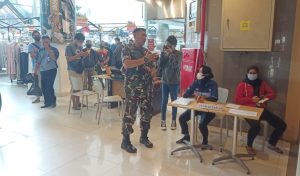Kodim 0505/JT Kolaborasi Dengan HIPMIl Tuntaskan Vaksin Lanjutan Dosis-2 dan Booster