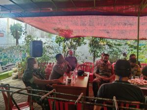 Ngopi Bareng Danramil, Kapolsek Jatinegara Bersama Tiga Pilar
