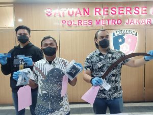 Satreskrim Polres Jakarta Barat Meringkuk 3 Pelaku Yang Beraksi di Jl. Brigjen Katamso, Palmerah