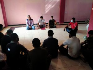 Berikan Dukungan Moril, Anggota Koramil 05/Sawangan Datang Melayat ke Rumah Waerga yang Berduka