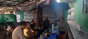 Tema: Ciptakan Kedekatan Dengan Warga Binaan Babinsa Kelurahan Mampang Laksanakan Komsos