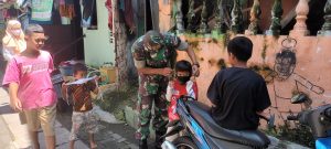 Memasuki Bulan Ramadhan, Babinsa Tetap Berikan Himbauan Prokes di Wilayah