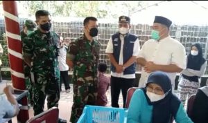 Danramil 03/Pasar Rebo, Ciracas Dampingi Dandim 0505/JT Kunjungi Giat Vaksin di RPTRA Ceria Susukan
