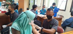 Koramil 08/Duren Sawit Kembali Gelar Vaksinasi Booster Dengan Target 550 Dosis