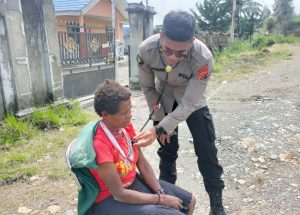Binmas Satgas Polres Intan Jaya Pos Guest Cek Tindakan Kepada Keluhan Masyarakat Sugapa
